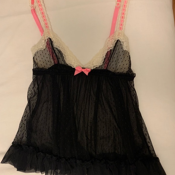 Lingerie top. Black polka dot with link detailing - Picture 2 of 2